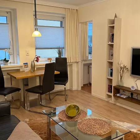 7-9, Marienstr, Sehr Strandnah, Suedbalkon Mit Kleinem Seeblick, 2 Zi *